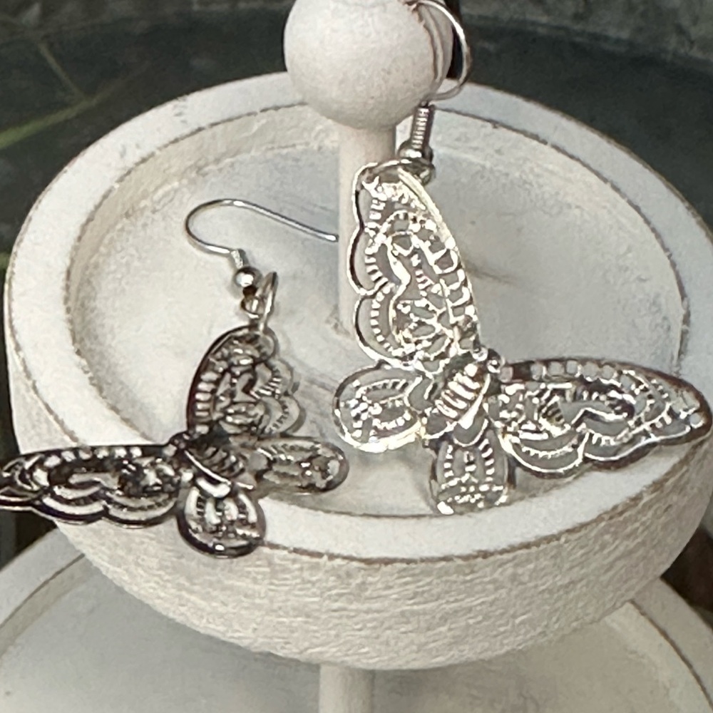 Silver filigree butterfly earrings